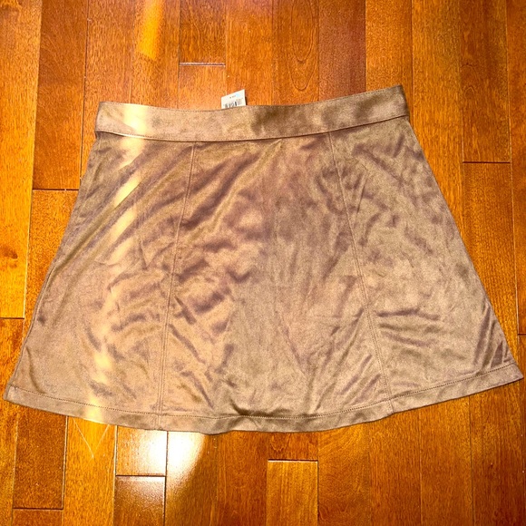 AE button up soft mini skirt - Picture 3 of 3